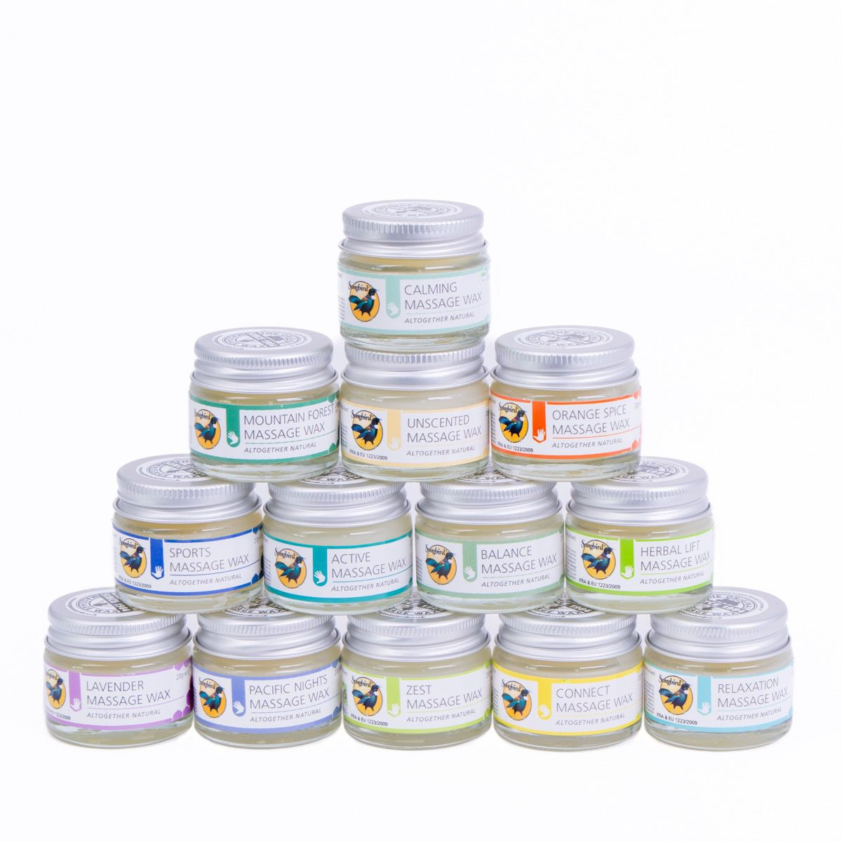 Ab November 2020 wurden die 20-Gramm-Plastikdosen durch schöne Glasdosen ersetzt. Dies gilt für das gesamte Sortiment an Wachsen und Balsamen. Warum haben sie diese Änderung vorgenommen? Die einfache Antwort lautet: Plastik ist schlecht für unseren Planet